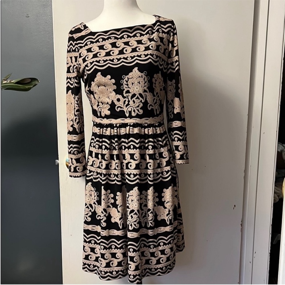 ECI New York | Women’s Size S Black and Cream Patterned Long Sleeve Dress